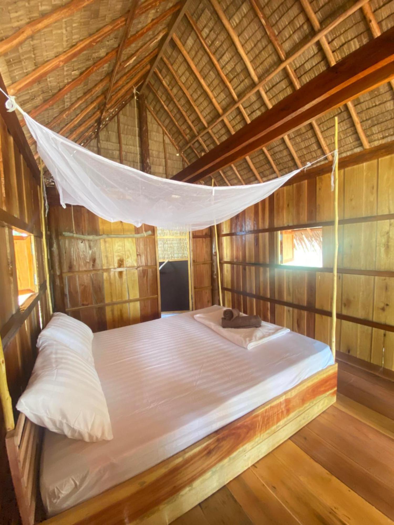Lily's Hotel Prek Svay Village